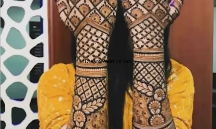 Lucky  Mehandi  Artist